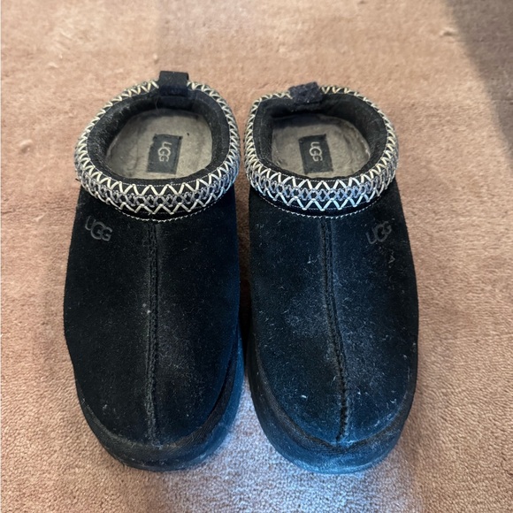 UGG Black Platform Slippers - Picture 5 of 6
